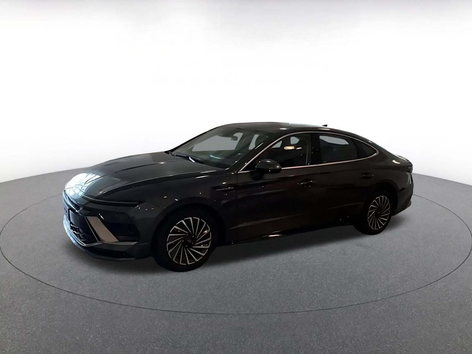 Used 2025 Hyundai Sonata SEL FWD image 4