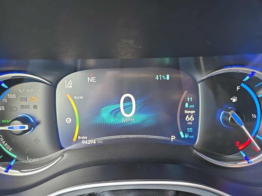 Used 2020 Chrysler Pacifica Limited w/ Advanced Safetytec Group image 50