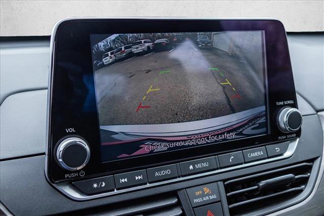 Used 2024 Nissan Altima 2.5 SV image 18