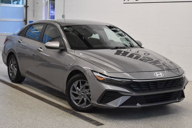 Used 2024 Hyundai Elantra SEL