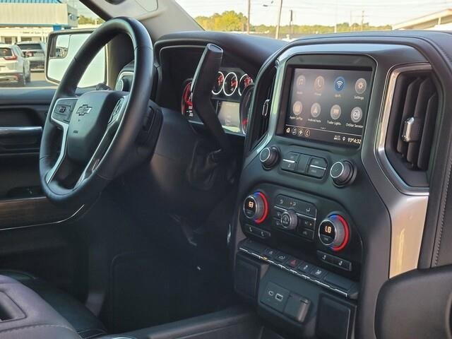 Used 2022 Chevrolet Silverado 1500 RST w/ Bed Protection Package image 11