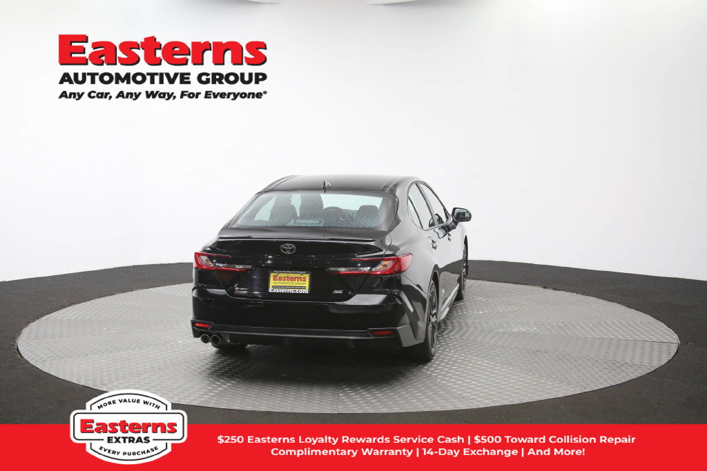 Used 2025 Toyota Camry SE FWD image 37