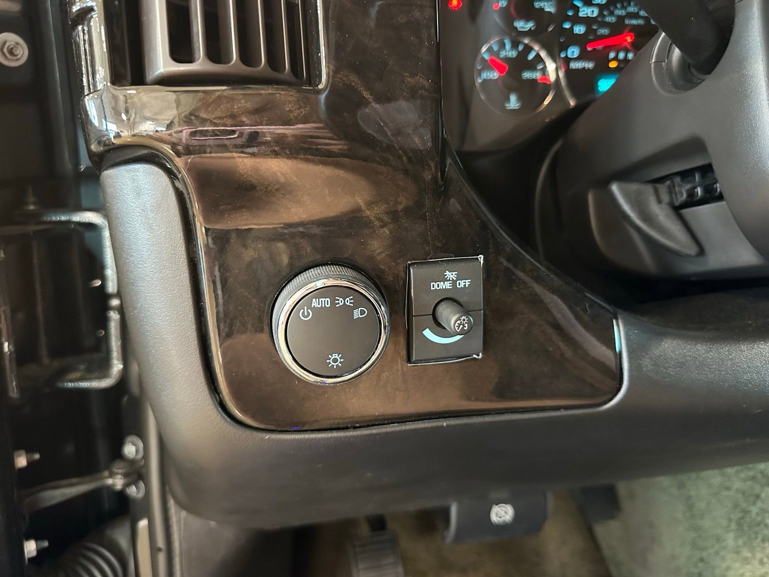 Used 2021 Chevrolet Express 2500 LS w/ Enhanced Convenience Package image 23