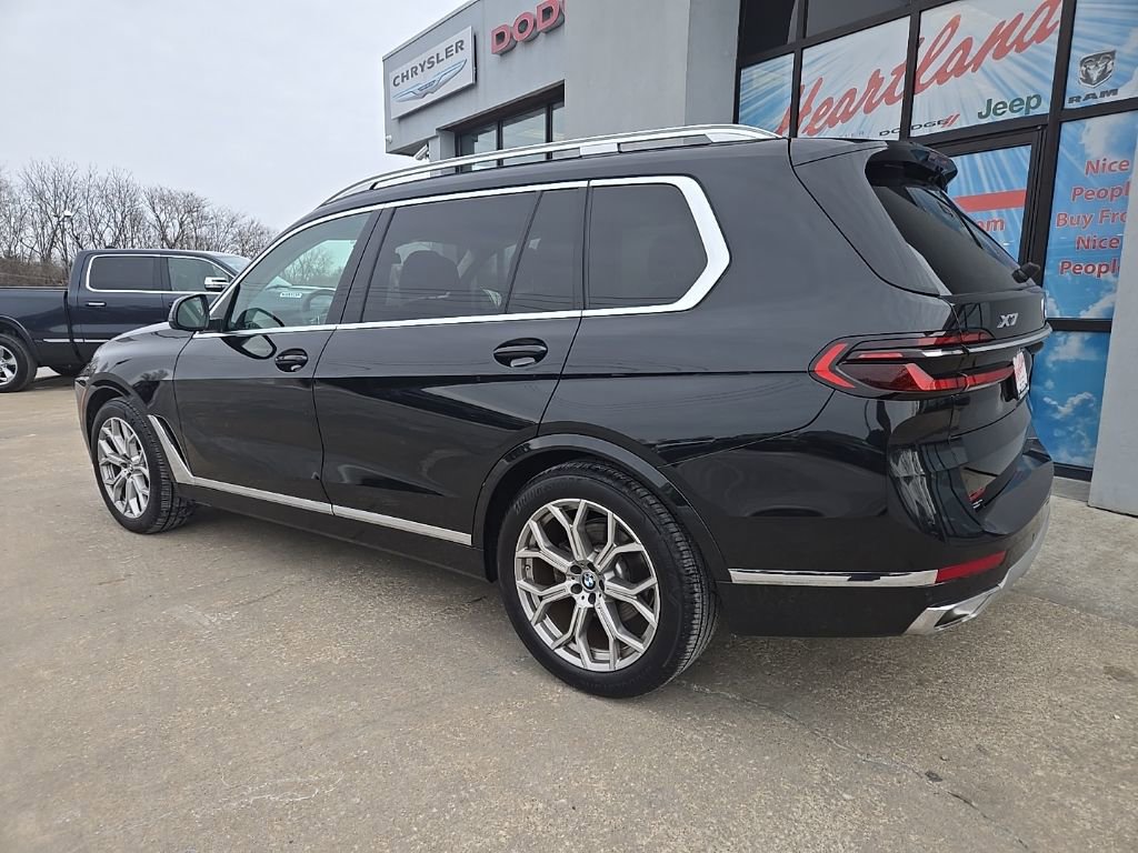 Used 2024 BMW X7 xDrive40i w/ Climate Comfort Package image 6