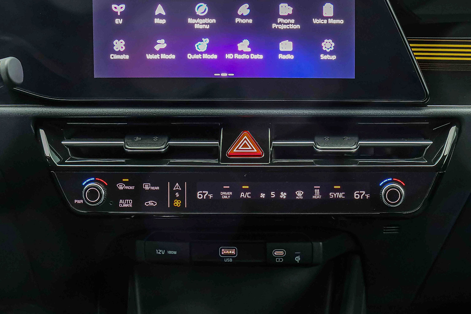 Certified 2024 Kia Niro Wind w/ Wind Preserve Package FWD image 12