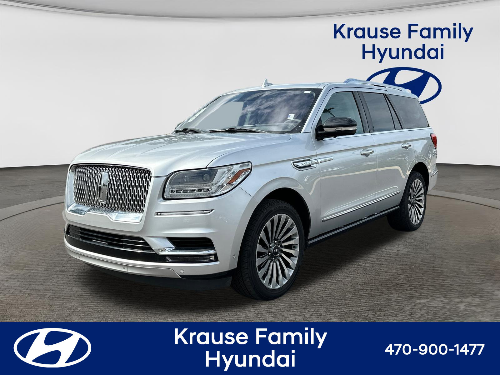 Used 2019 Lincoln Navigator Reserve AWD/4WD image 3