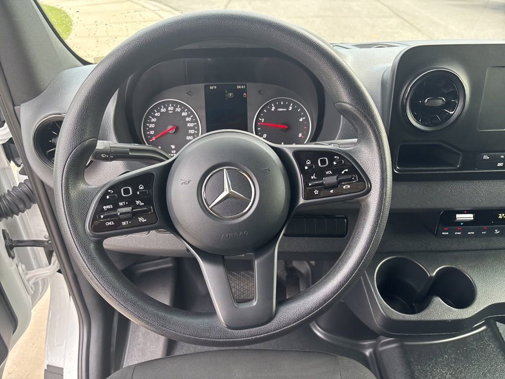 Used 2024 Mercedes-Benz Sprinter 2500 image 49
