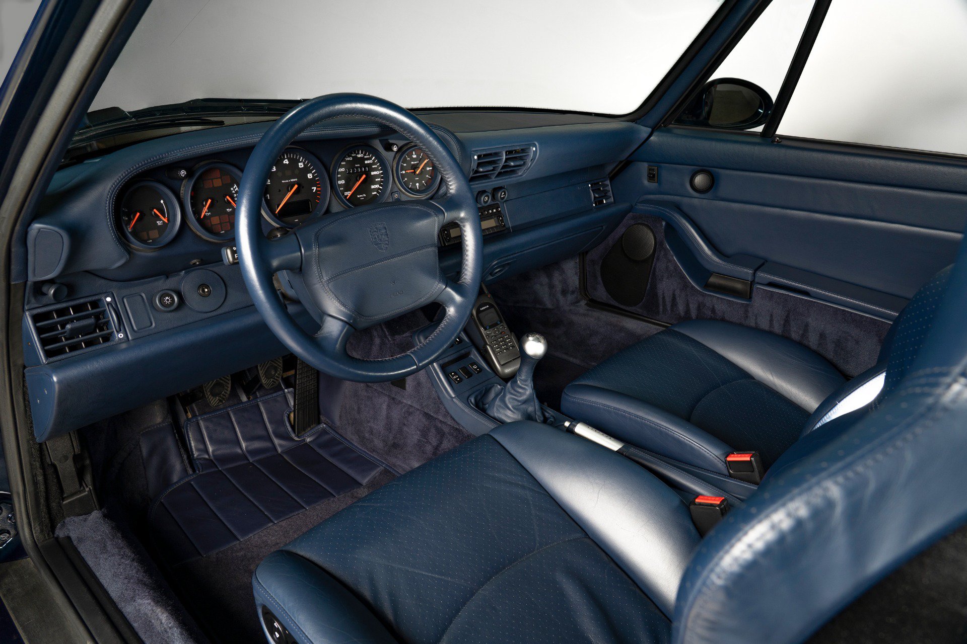 Used 1998 Porsche 911 image 13