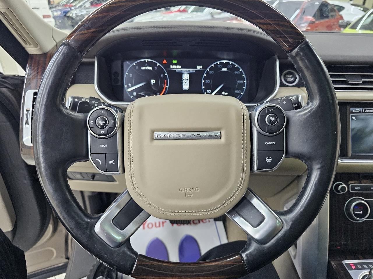 Used 2016 Land Rover Range Rover HSE image 30