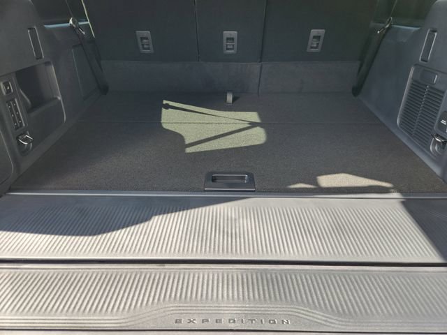 New 2026 Ford Expedition Max Platinum AWD/4WD image 23