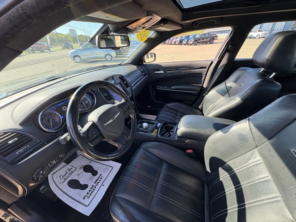 Used 2022 Chrysler 300 S image 37