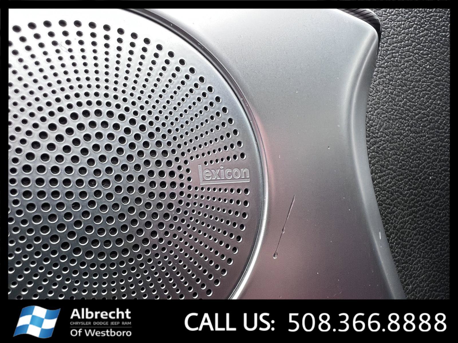 Used 2025 Genesis G70 2.5T w/ Sport Prestige Package image 31