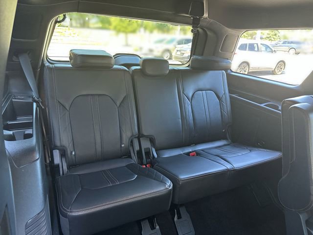 Used 2023 Ford Expedition Platinum AWD/4WD image 26