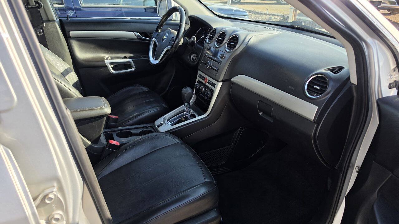 Used 2012 Chevrolet Captiva Sport LT w/ Convenience Package FWD image 9