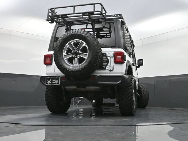 Used 2018 Jeep Wrangler Unlimited Sahara AWD/4WD image 31