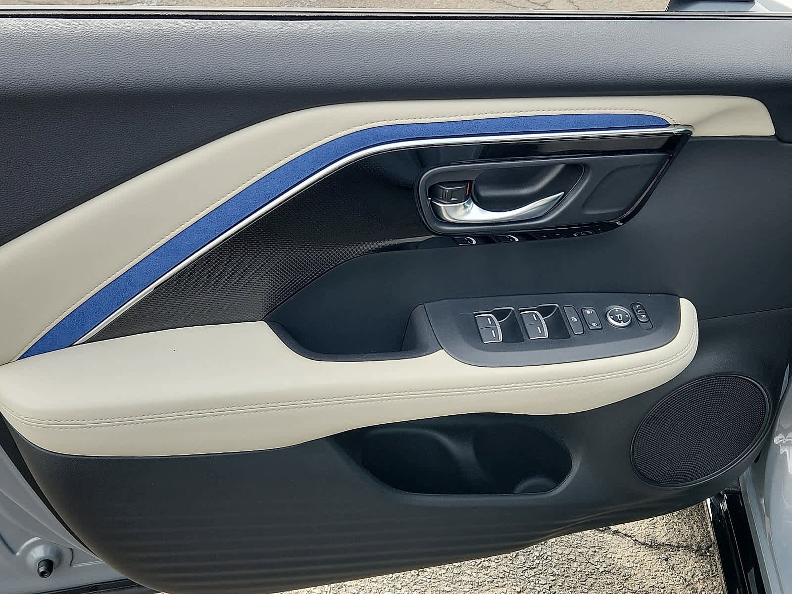 Used 2025 Acura ADX A-Spec image 13