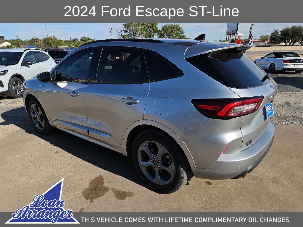 Used 2024 Ford Escape ST-Line w/ Tech Pack #1 FWD image 8