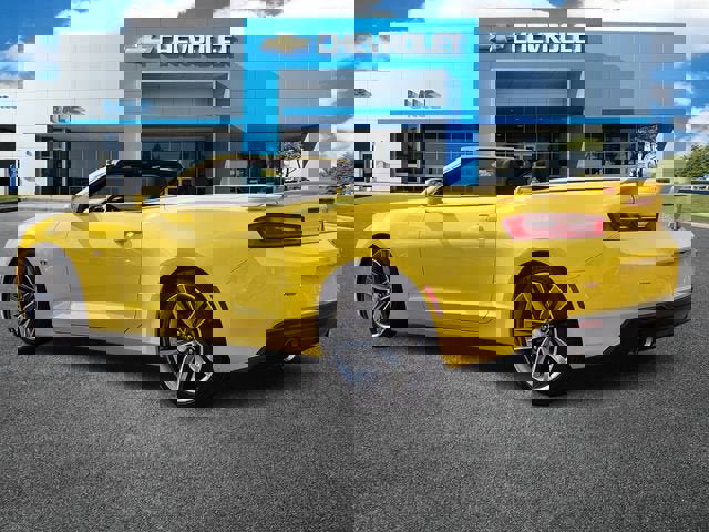 Used 2017 Chevrolet Camaro LT w/ RS Package image 5