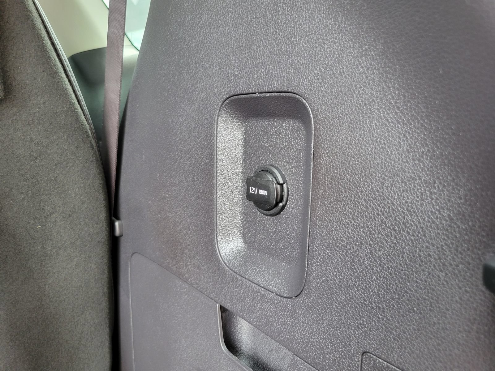 Certified 2023 Kia Carnival LX FWD image 31