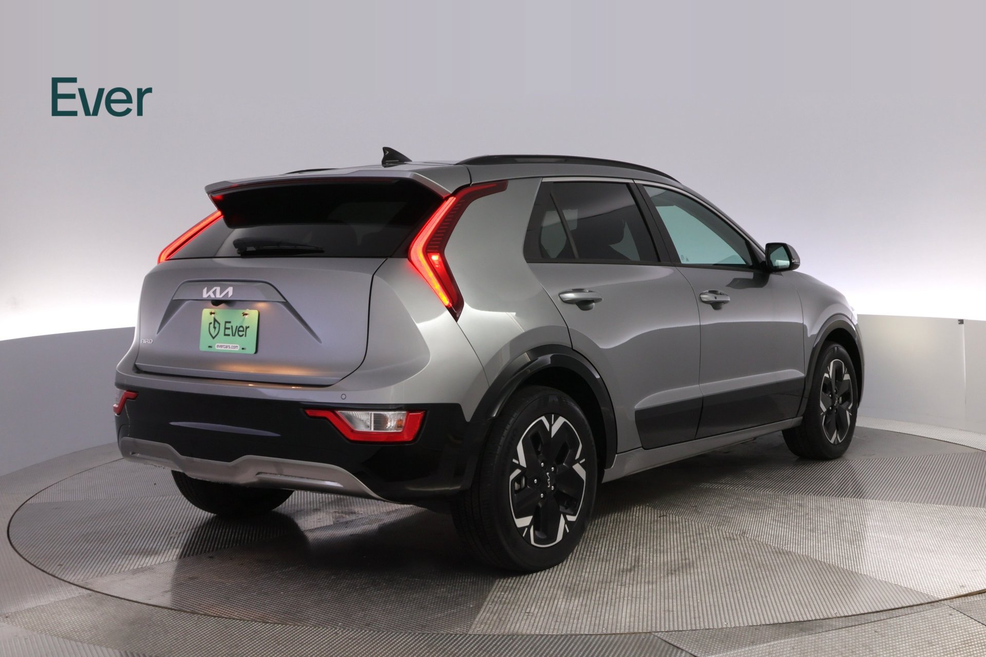 Used 2023 Kia Niro Wind w/ Wind Preserve Package FWD image 3