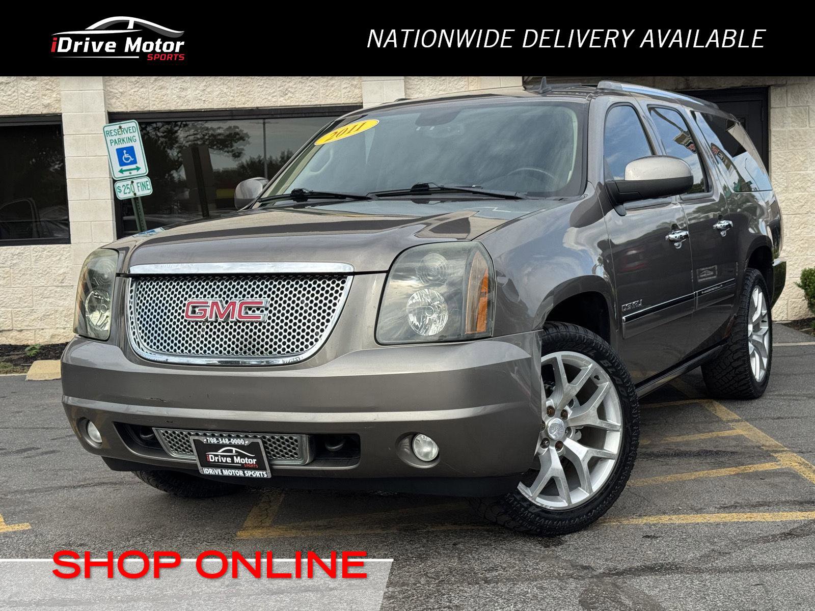 Used 2011 GMC Yukon XL Denali AWD/4WD image 1