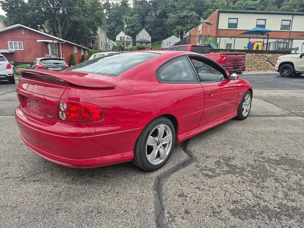 Used 2004 Pontiac GTO w/ Limited Edition Pulse Red RWD image 7