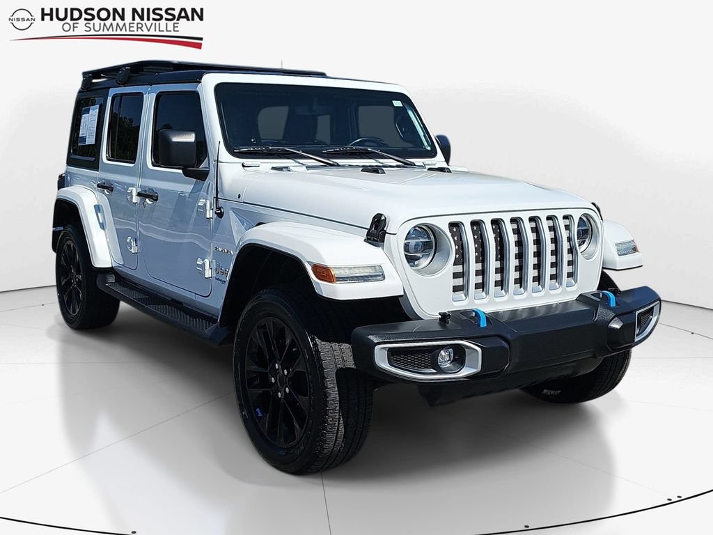 Used 2022 Jeep Wrangler Unlimited Sahara w/ Cold Weather Group AWD/4WD image 1