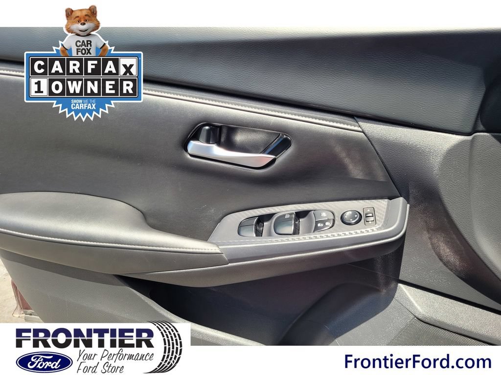 Used 2024 Nissan Sentra SV FWD image 22