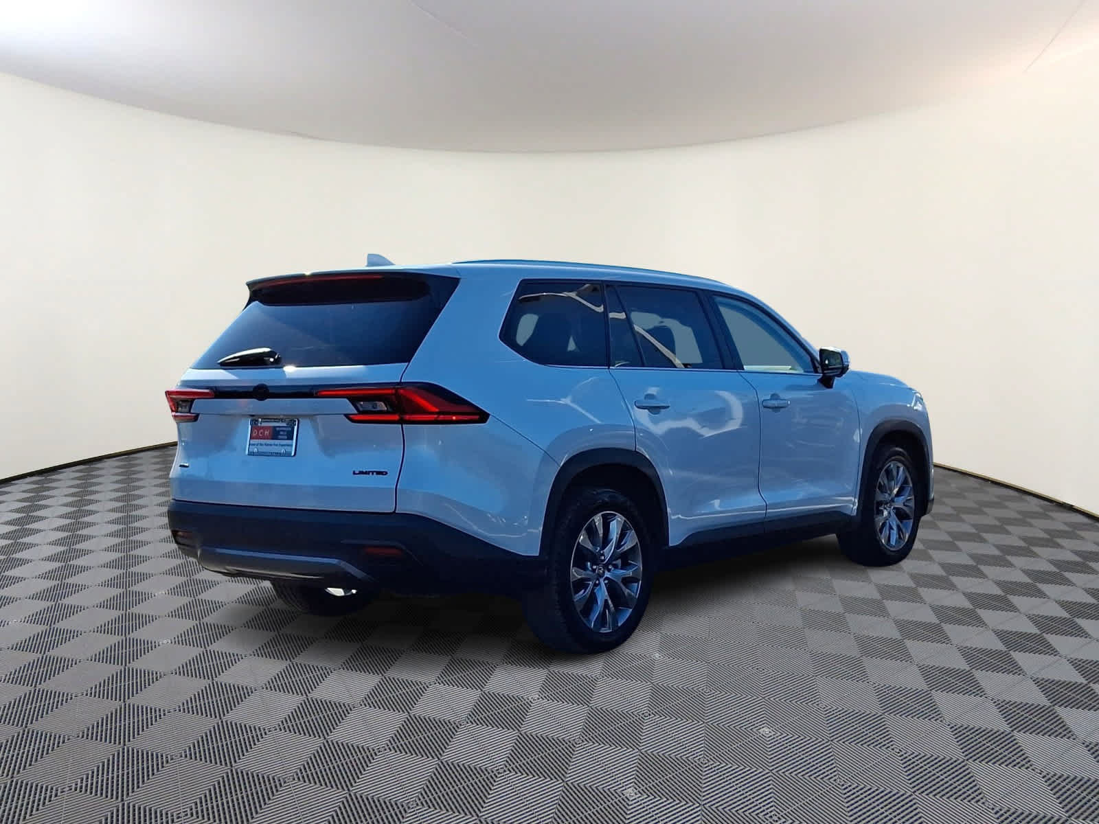 Used 2024 Toyota Grand Highlander AWD image 5