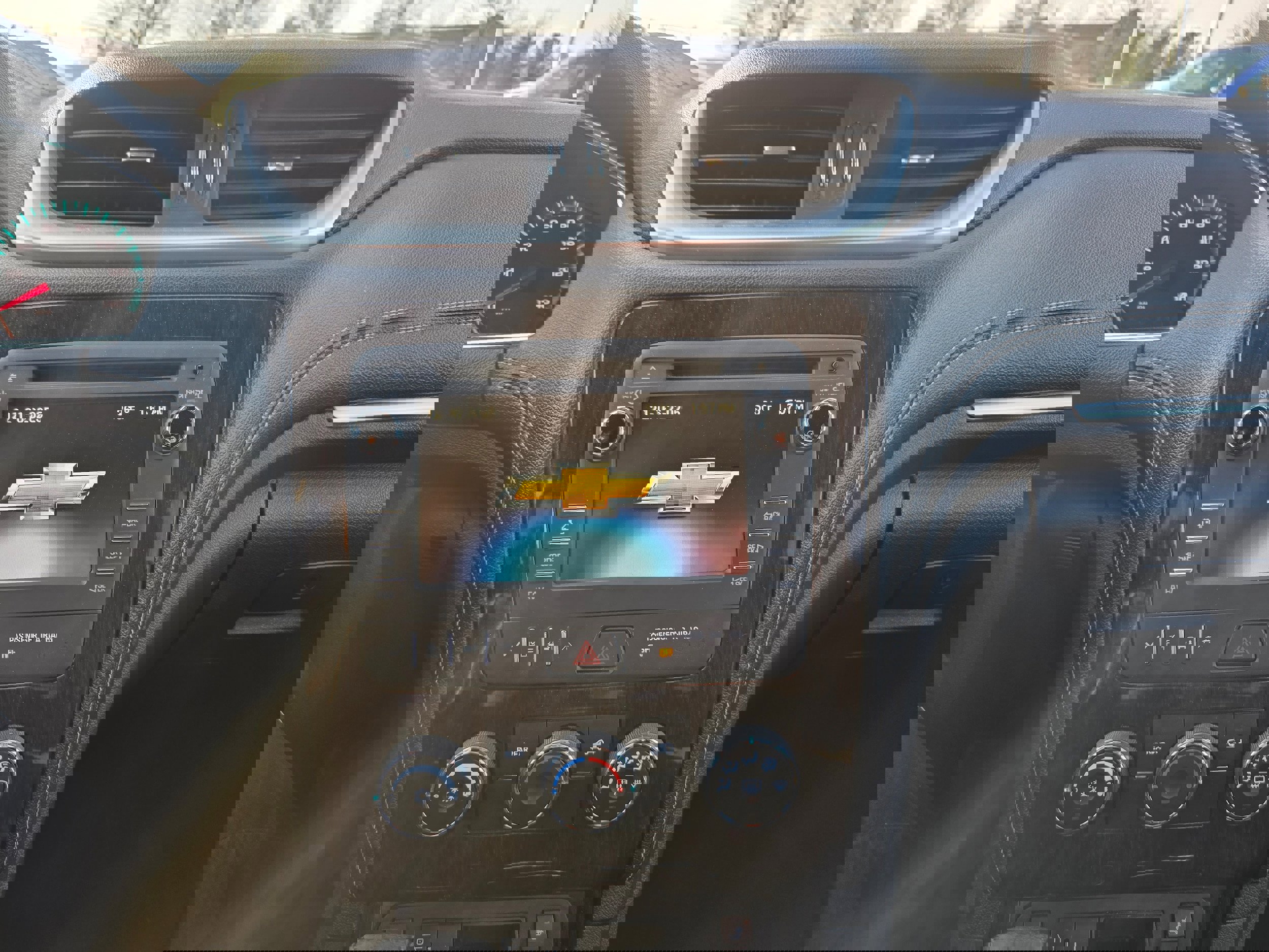 Used 2016 Chevrolet Traverse LT image 11