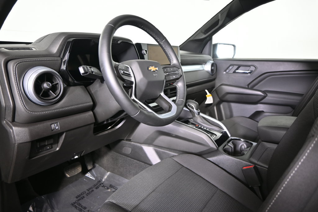 Used 2026 Chevrolet Colorado LT w/ Advanced Trailering Package AWD/4WD image 22