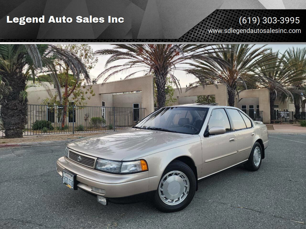 Used 1994 Nissan Maxima SE image 1