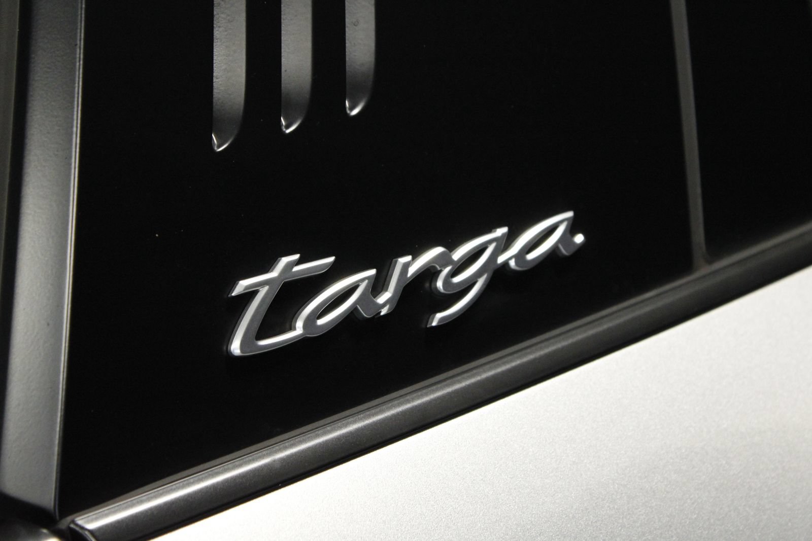 Certified 2022 Porsche 911 Targa 4S w/ Premium Package AWD/4WD image 21