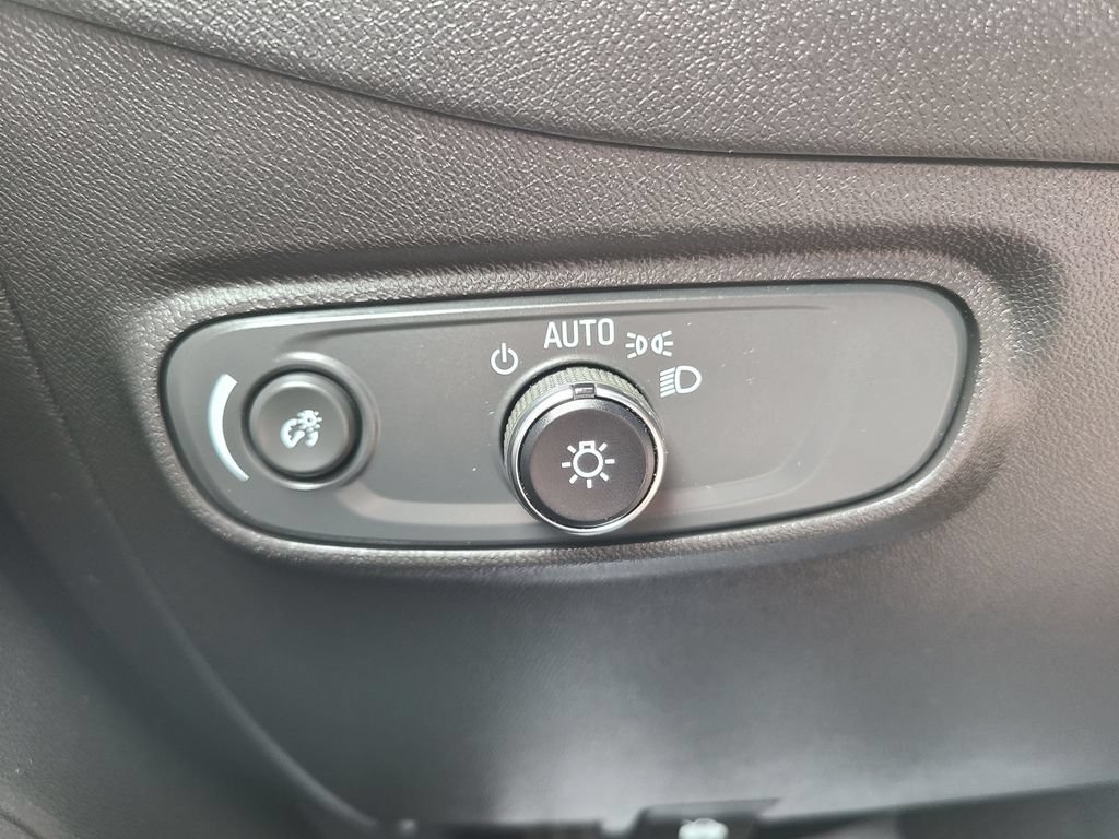 Used 2024 Chevrolet Equinox LT AWD/4WD image 30