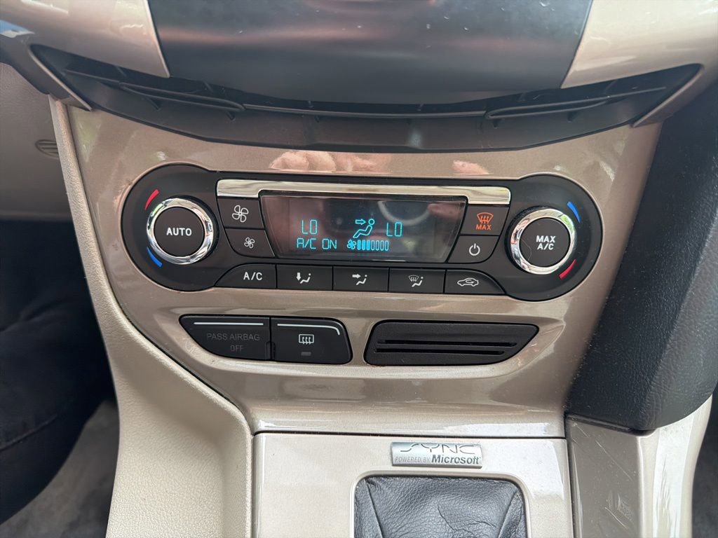 Used 2012 Ford Focus SEL FWD image 20