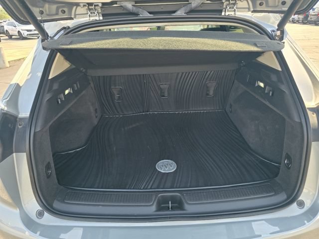 Used 2023 Buick Envision Avenir AWD/4WD image 19