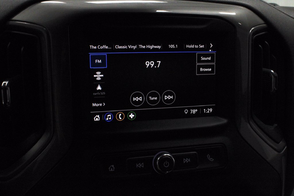 Used 2023 Chevrolet Silverado 1500 Custom AWD/4WD image 27