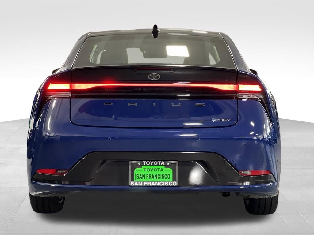Used 2025 Toyota Prius XSE Premium image 4