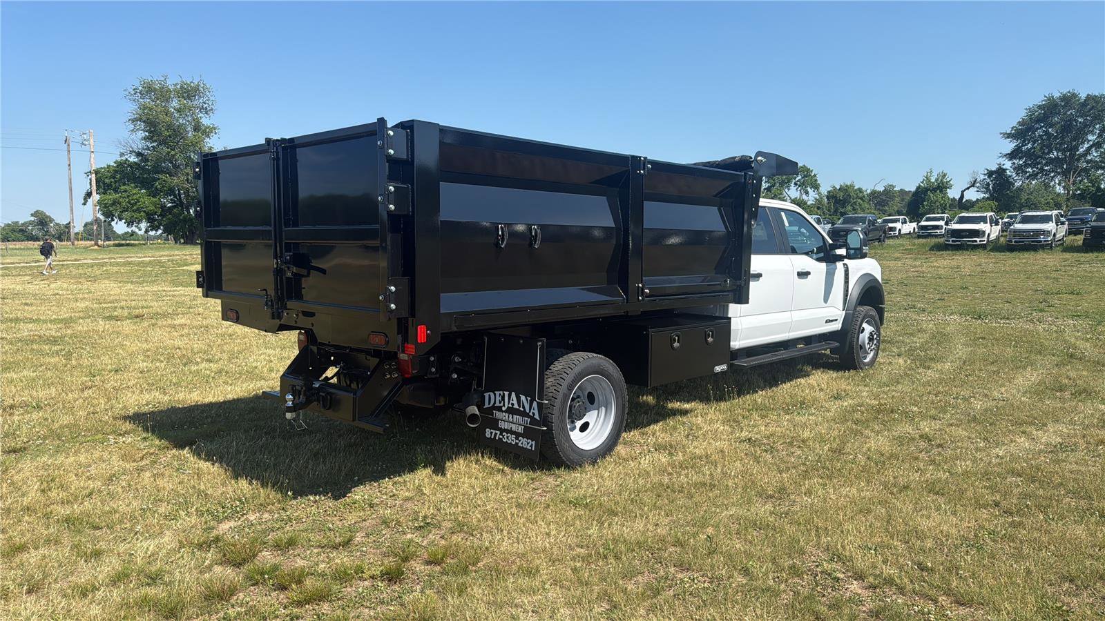 New 2026 Ford F550 4x4 Crew Cab image 6