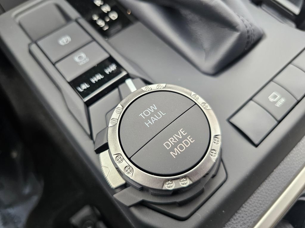 New 2026 Toyota 4Runner Limited AWD/4WD image 36
