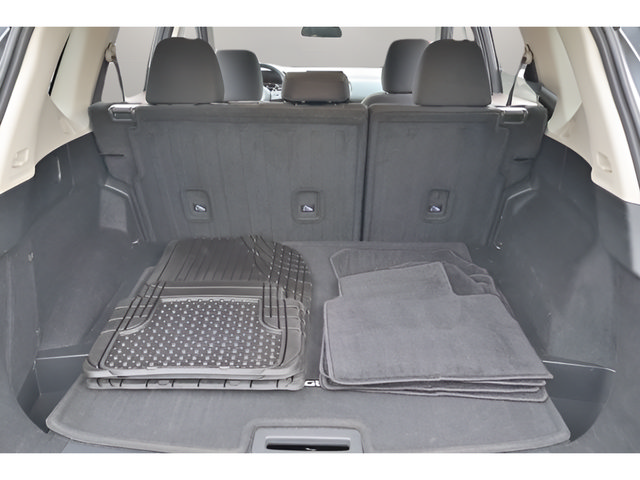 Used 2023 Nissan Rogue S AWD/4WD image 16