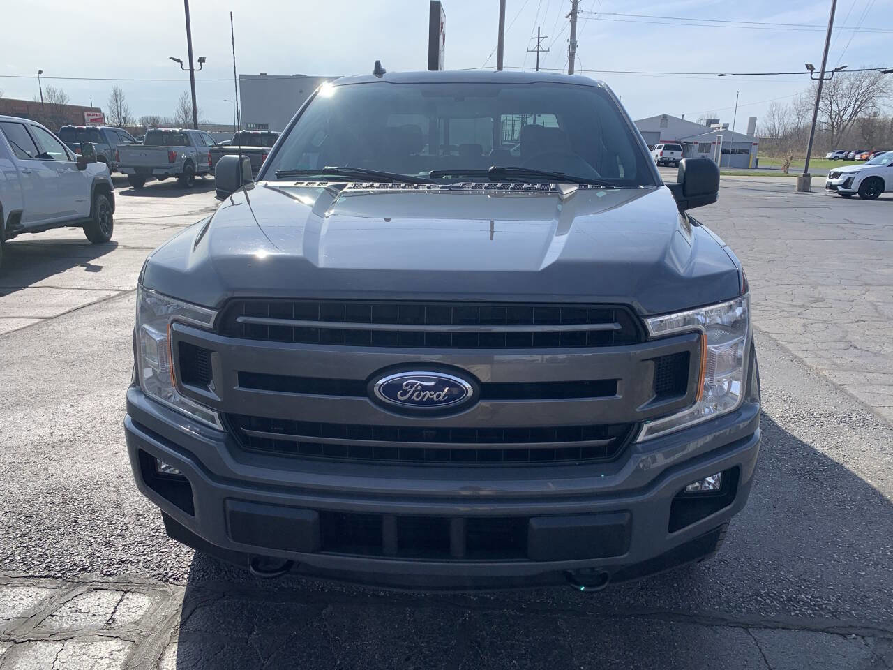 Used 2018 Ford F150 XLT w/ Equipment Group 302A Luxury image 2