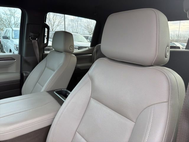 Used 2023 GMC Sierra 1500 SLT w/ SLT Premium Package AWD/4WD image 11