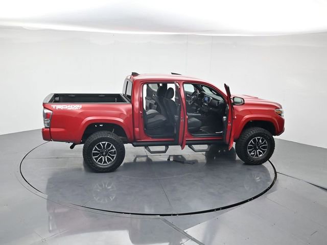 Used 2022 Toyota Tacoma TRD Sport w/ Technology Package image 46