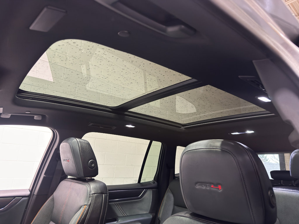 Used 2025 GMC Acadia AT4 w/ Luxury Package image 36