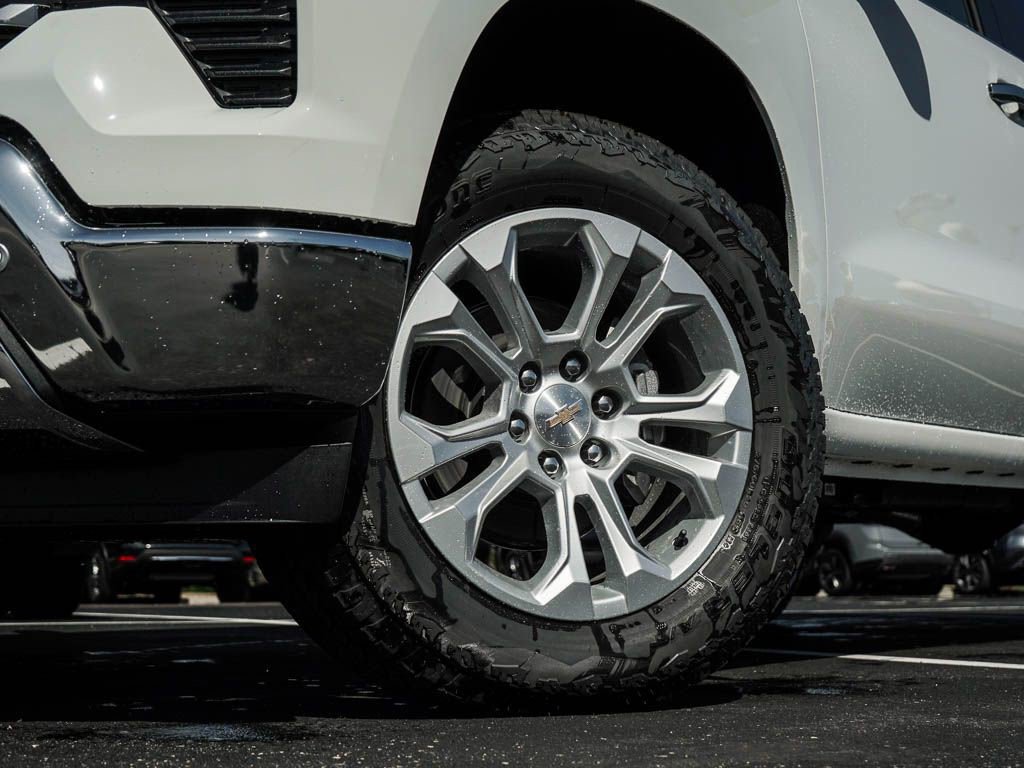 New 2026 Chevrolet Silverado 1500 LTZ AWD/4WD image 6