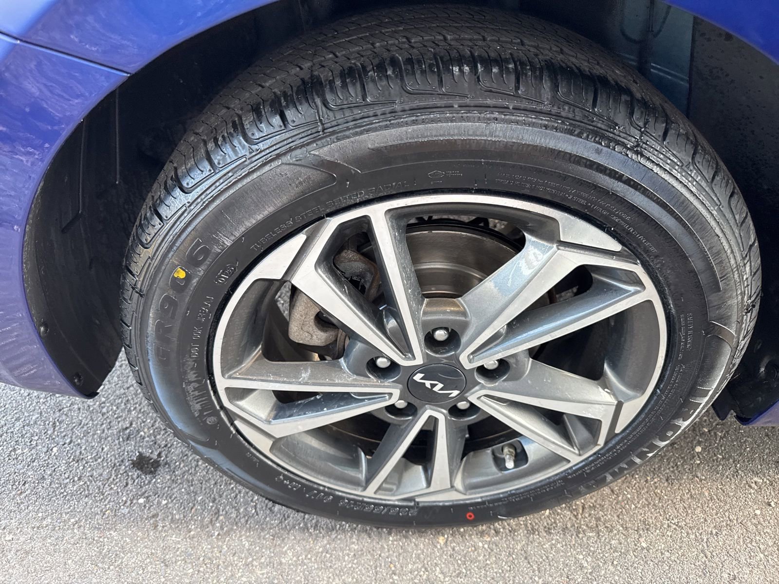 Used 2023 Kia Forte LXS w/ LXS Technology Package image 13