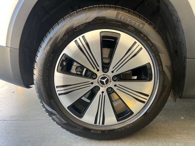 Used 2025 Mercedes-Benz EQB 300 4MATIC image 13