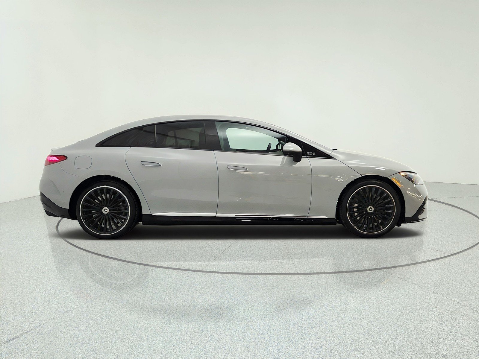 Certified 2023 Mercedes-Benz EQE 350+ 4MATIC Sedan image 4