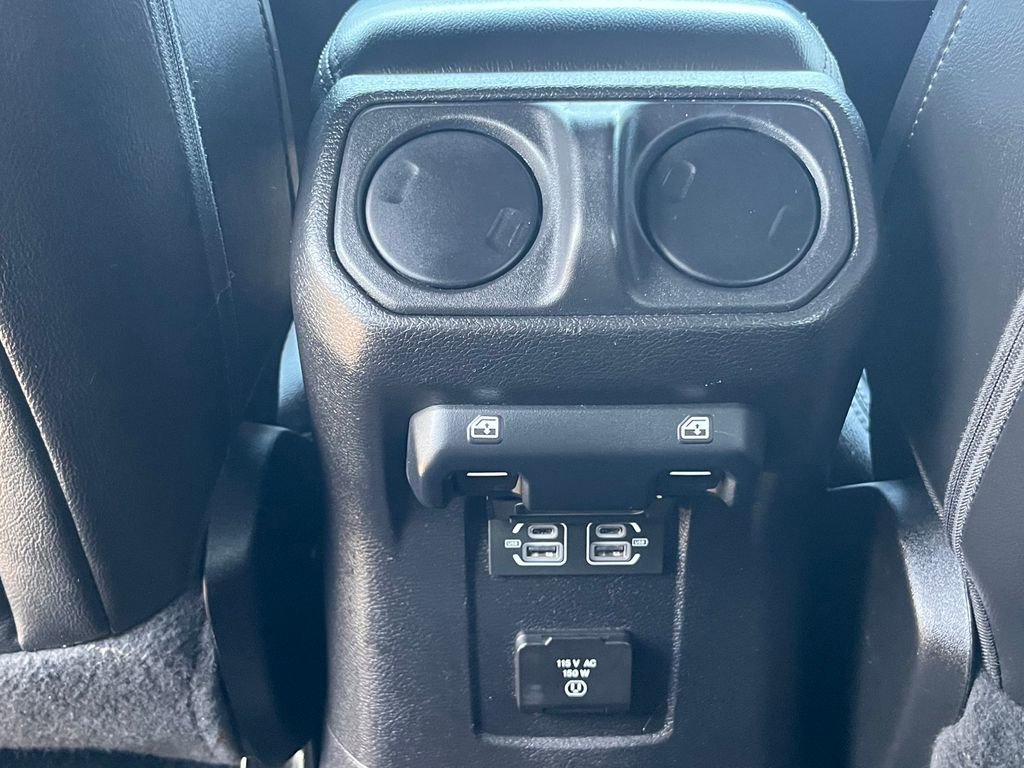 Used 2021 Jeep Wrangler Unlimited Sahara image 16